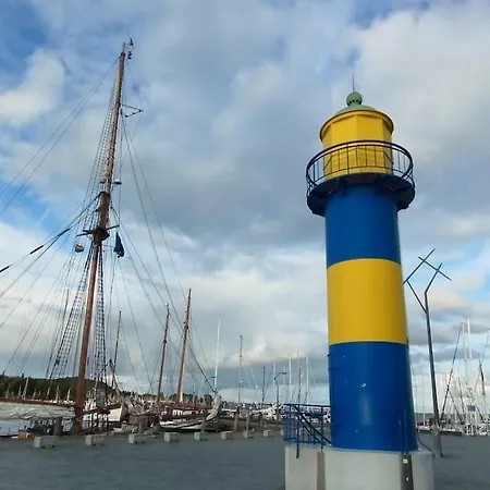 Landkate Im Dorfkern Nyaraló Schnarup-Thumby