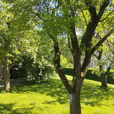 Landkate Im Dorfkern Nyaraló Schnarup-Thumby